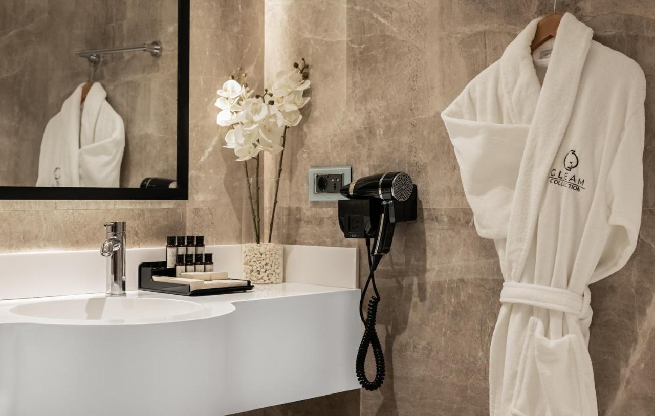 Gleam Collection Hotel Estambul Exterior foto Bathroom